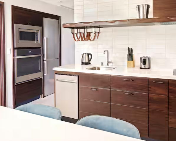 1 Bedroom 1 King Ocean Vw Suite with Balcony