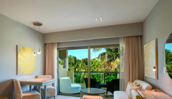 Premier Beachfront Junior Suite - El Dorado Royale