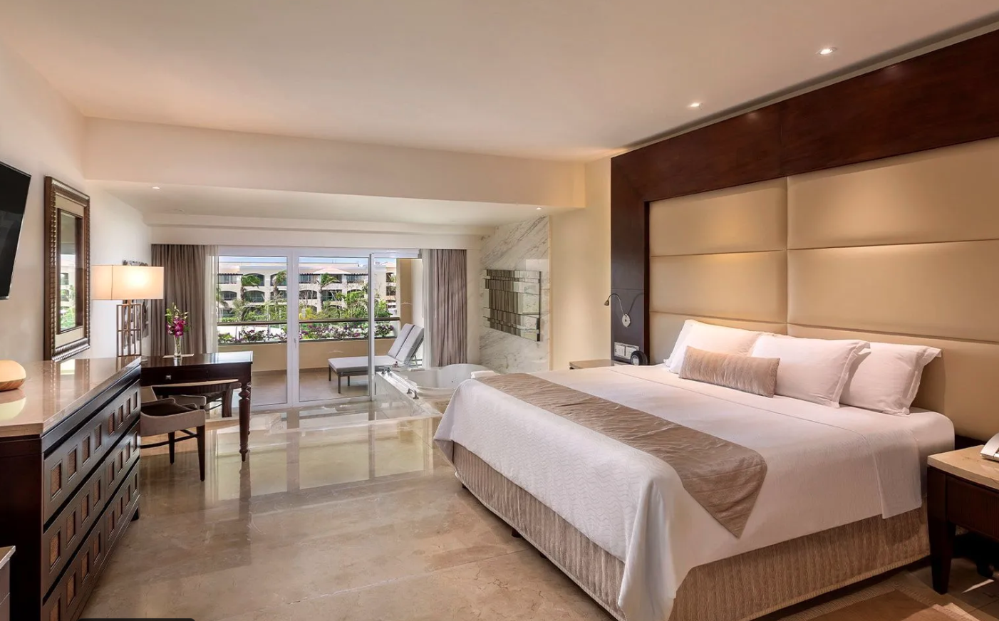 Grand Deluxe Garden View