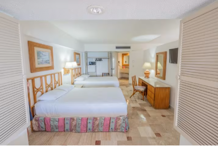 Junior suite - Plaza Hotel Club at Acapulco Playa Suites