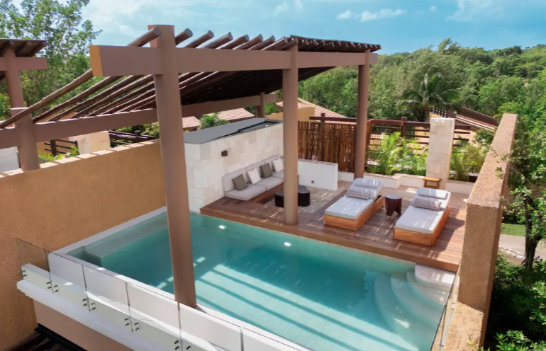 Three-Bedroom Family Residence - Banyan Tree